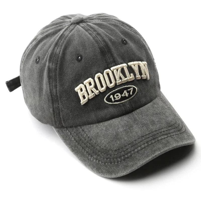 <h2>Boné Bordado Brooklyn Retro – Algodão Ajustável Unissex para Streetwear, Hip Hop e Uso ao Ar Livre</h2>