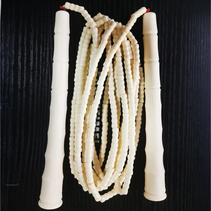 <h2>Corda de Pular NEVERTOOLATE com Contas de PVC – Amarela e Preta, 3m de Comprimento</h2>