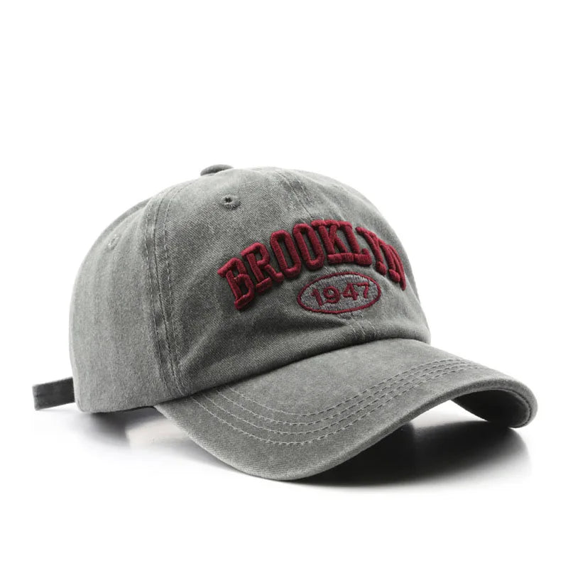 <h2>Boné Bordado Brooklyn Retro – Algodão Ajustável Unissex para Streetwear, Hip Hop e Uso ao Ar Livre</h2>