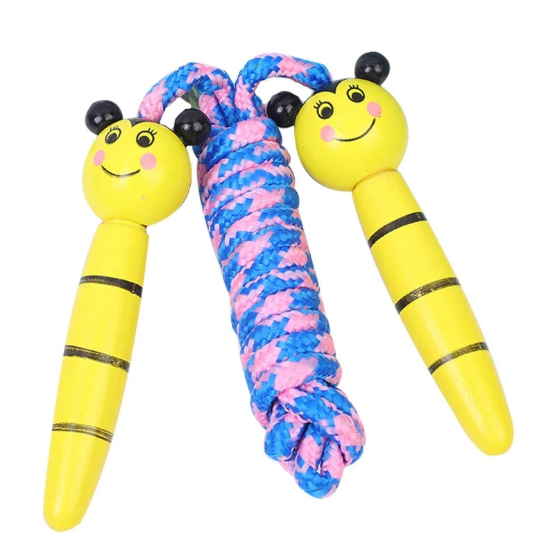 <h2>Corda de Pular para Crianças com 7 Cores – Madeira, Esporte, Fitness, Desenhos Animados</h2>