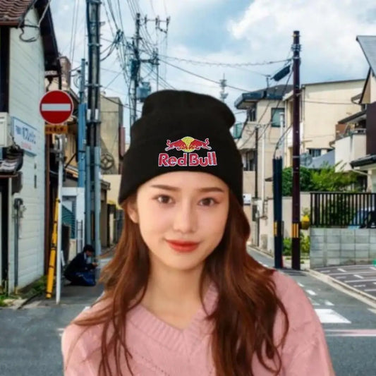 <h2>Gorro Unissex Red Bull – Boné de Malha Casual e Quente para o Inverno com 6 Cores Disponíveis</h2>