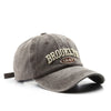 <h2>Boné Bordado Brooklyn Retro – Algodão Ajustável Unissex para Streetwear, Hip Hop e Uso ao Ar Livre</h2>