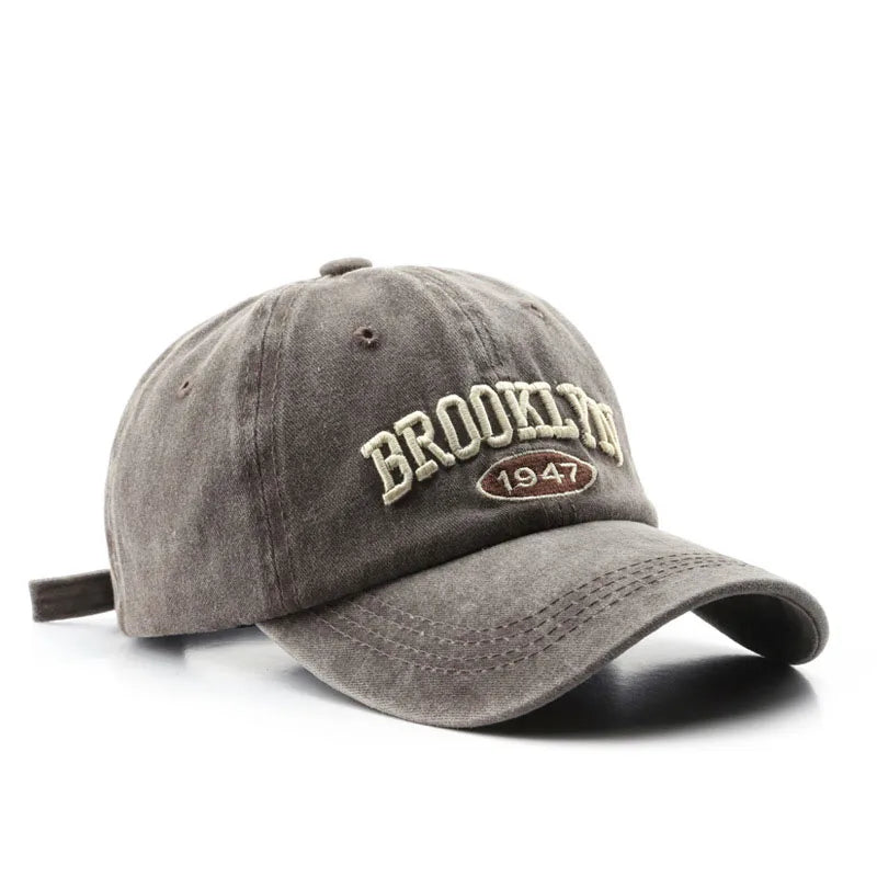 <h2>Boné Bordado Brooklyn Retro – Algodão Ajustável Unissex para Streetwear, Hip Hop e Uso ao Ar Livre</h2>